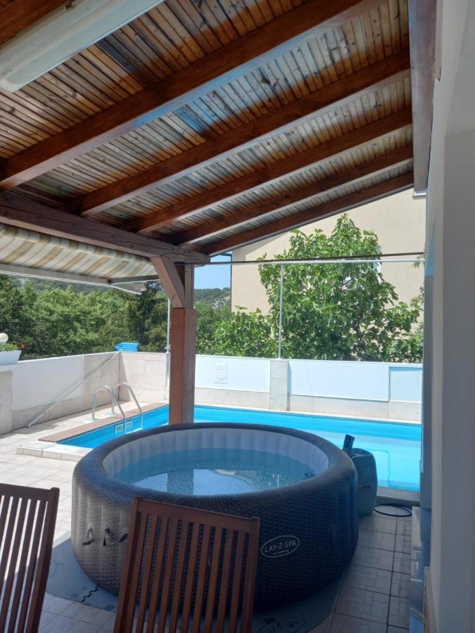Vila Brig 108 - Private Swimming Pool And Jacuzzi 里耶卡 外观 照片