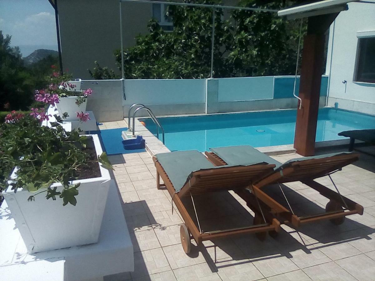 Vila Brig 108 - Private Swimming Pool And Jacuzzi 里耶卡 外观 照片